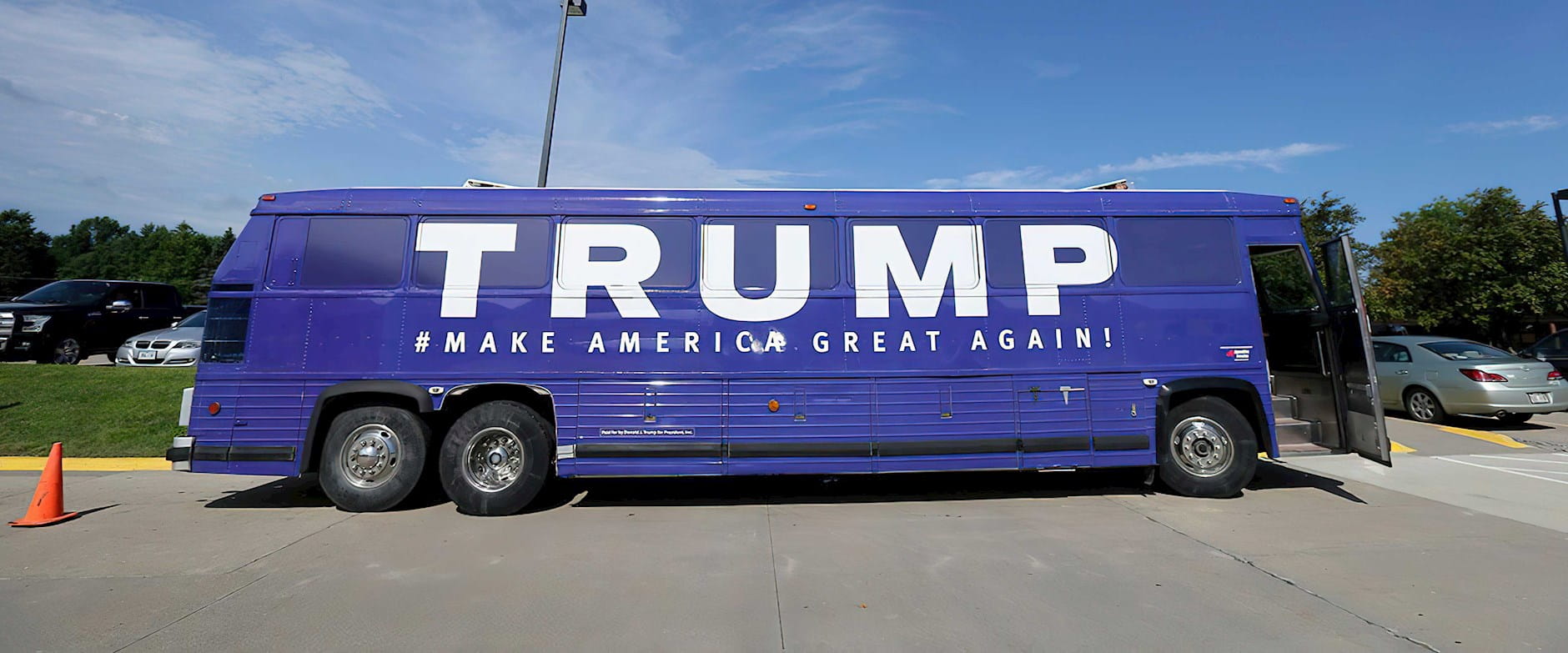 Donald Trump 2016 campaign tour bus